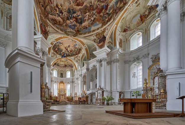 Interno della famosa Basilica di Birnau in Germania