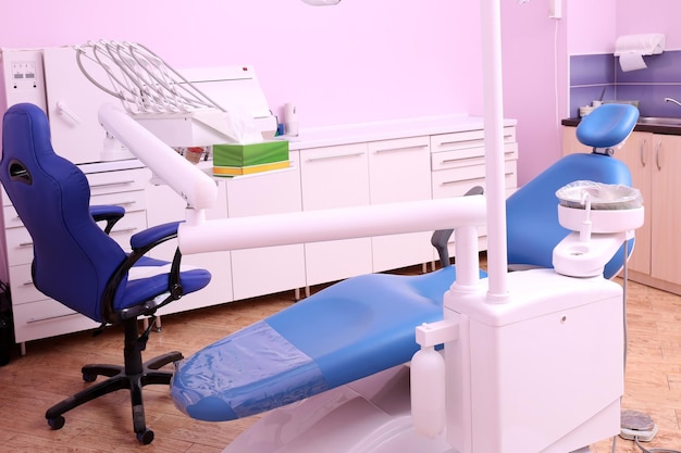 Interno della sala odontoiatrica in clinica moderna