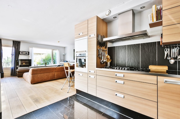 Interno di una bella cucina di una casa d'élite