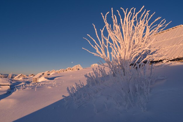 Inverno nel paesino di montagna