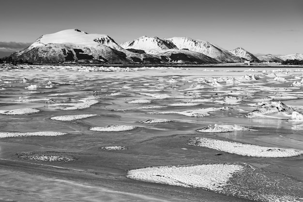 Inverno Norvegia lago