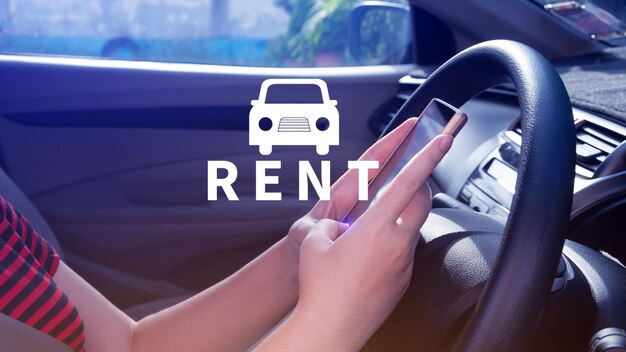 Investimento nel trasporto di veicoli e mutuo per auto concetto finanziario Realtors mette a mano con l'icona auto e la parola RENT Rent a car