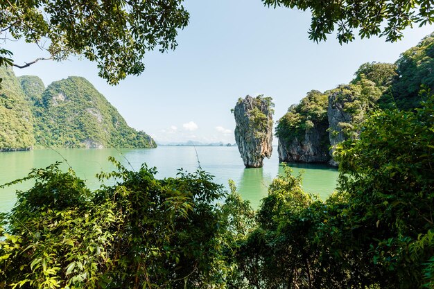 Isola di James Bond della baia di Phang Nga in Thailandia