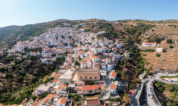 Isola di Kea, Grecia Panoramica aerea del drone di Ioulis chora