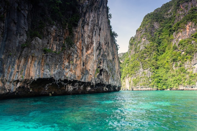 Isola di Phi Phi Leh della baia del Maya, Krabi Tailandia