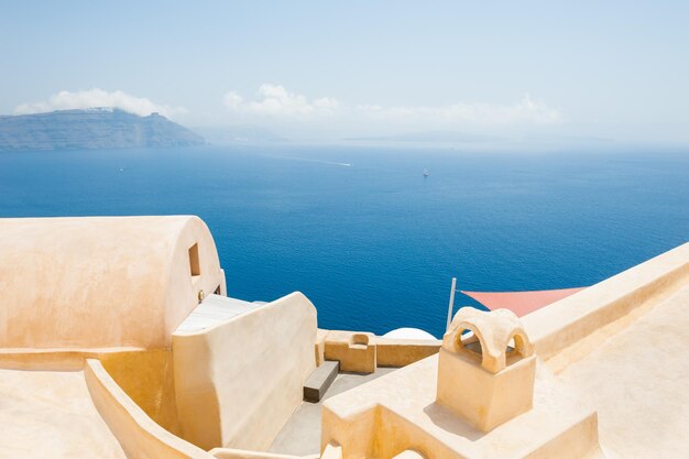 Isola di Santorini, Grecia. Bellissimo paesaggio estivo, vista mare.