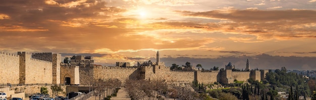 Israel Vista panoramica della città vecchia di Gerusalemme nel centro storico con la Torre di Davide