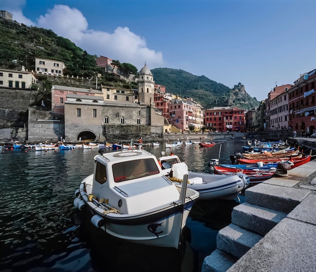 Italia, Liguria, Mar Tirreno, Le Cinque Terre, Vernazza - SCANSIONE FILM