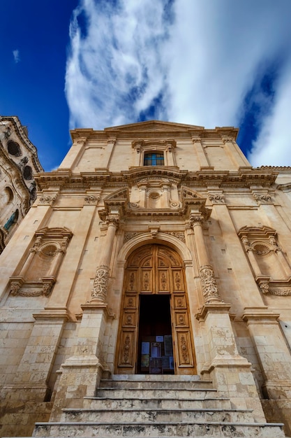 Italia Sicilia Noto Provincia di Siracusa Barocco S Francesco facciata della chiesa