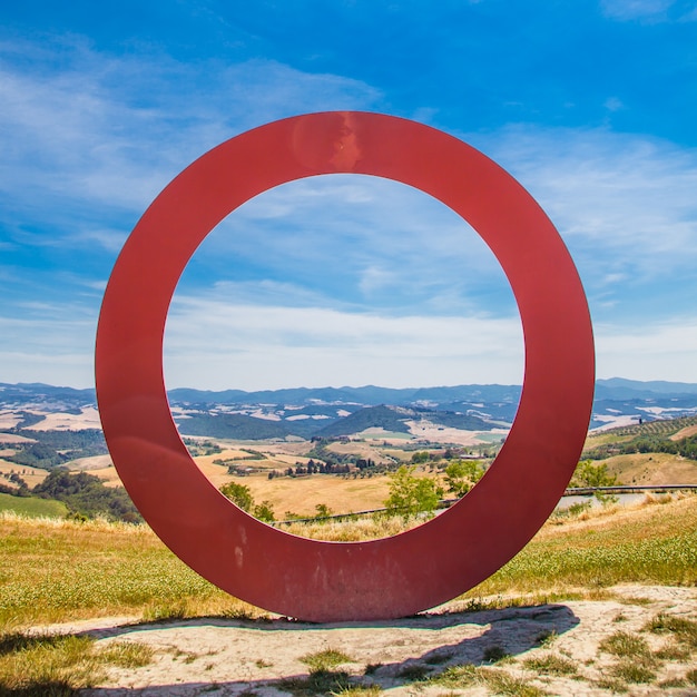 Italia, Toscana. Meraviglioso punto panoramico tra Volterra e San Gimignano