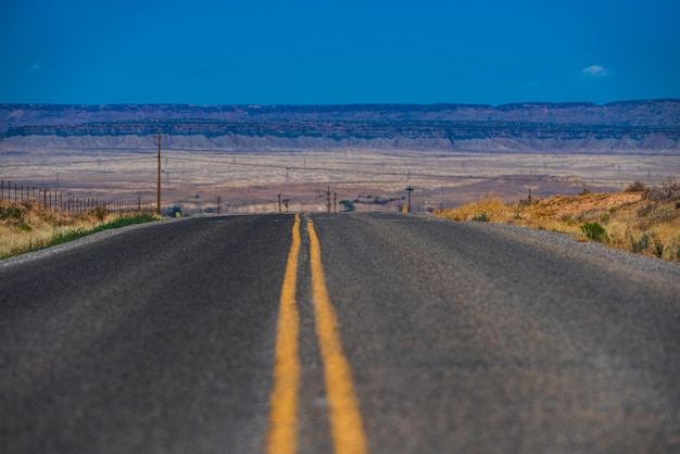 Itinerario in autostrada californiana in viaggio vacanza american high way