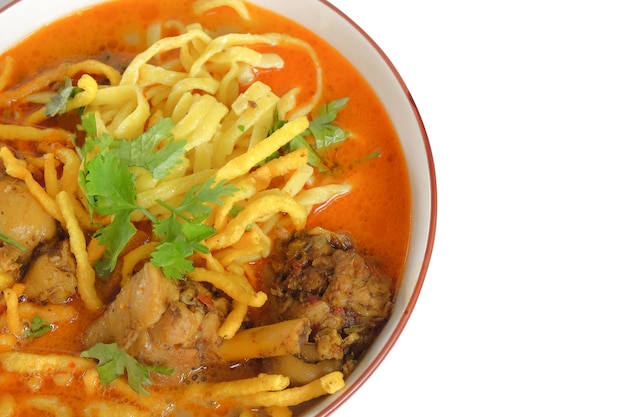 Khao soi Tradizionale del nord della Thailandia Curry con noodle con pollo