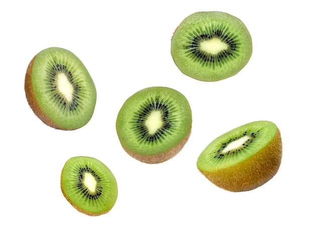 Kiwi che levita su uno sfondo bianco