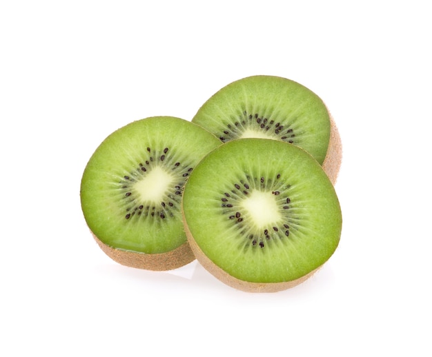 Kiwi isolato su sfondo bianco