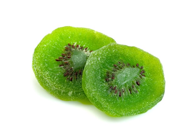 kiwi secchi isolati su sfondo bianco