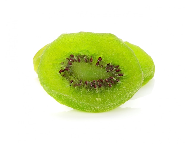 Kiwi secco isolato su bianco