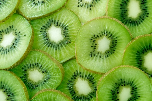 Kiwi Slice retroilluminato su bianco