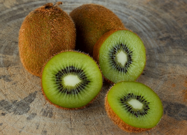 Kiwi su legno