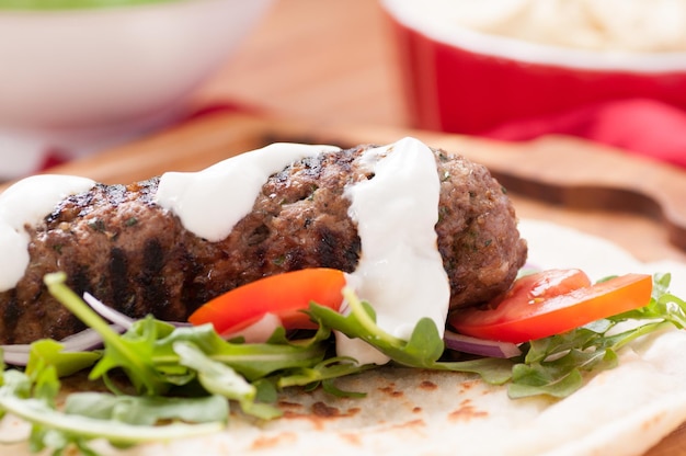 Kofte di agnello con hummus