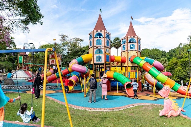 Kuala LumpurMalesia 9 SET 2018 Parco giochi per bambini Lake Garden questo vasto parco di 227 acri si trova proprio nel mezzo di Kuala Lumpur