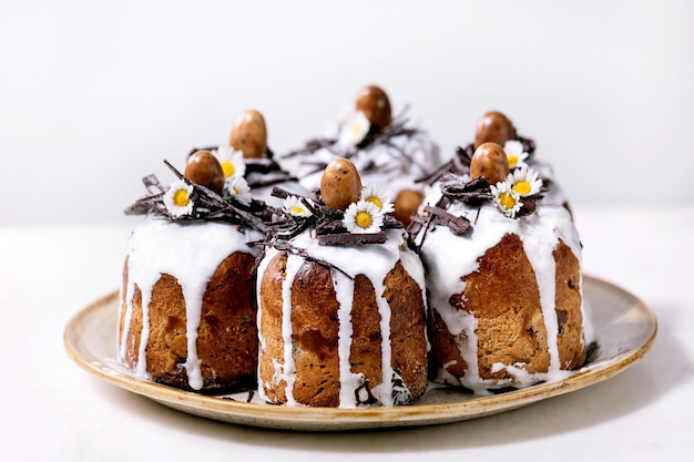 Kulich tradizionale della torta di Pasqua ortodossa tradizionale fatta in casa