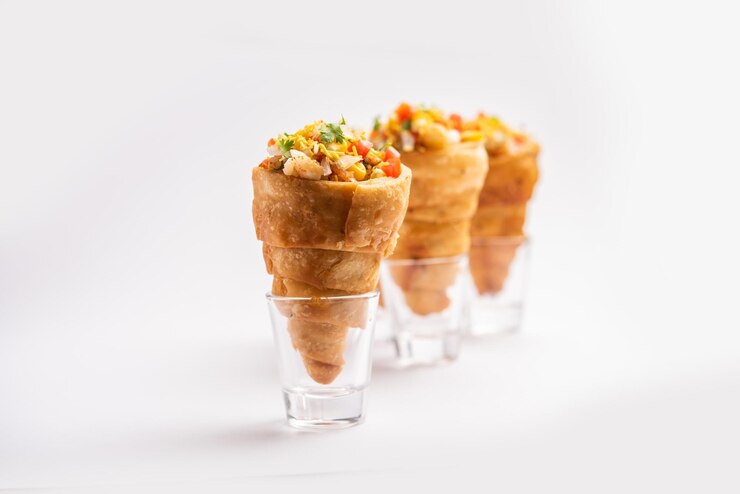 Foto kutchi cone chaat è un popolare spuntino per feste dall'india