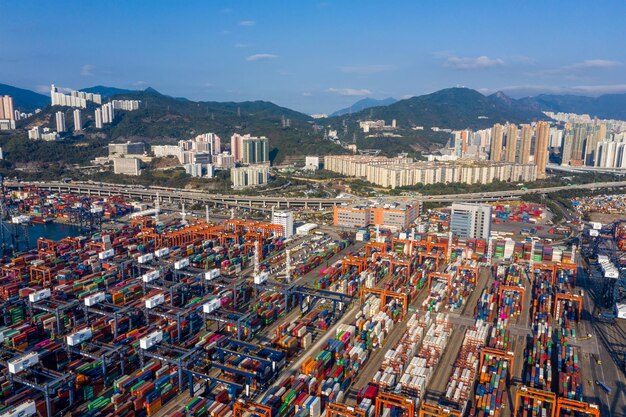 Kwai Tsing, Hong Kong, 12 febbraio 2019: Terminal per container a Hong Kong
