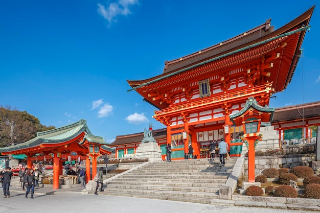 Kyoto Giappone 24 Febbraio 2014 Fushimi Inari Taisha Santuario dalla lente tiltshift a Kyoto in Giappone