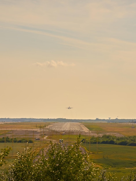 L'aereo è decollato e ha guadagnato quota