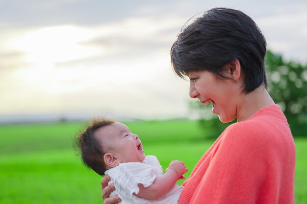 L'ampio cielo terra di Hokkaido, genitori e figli