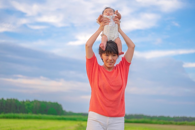 L'ampio cielo terra di Hokkaido, genitori e figli