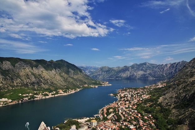 L'antica città di Cattaro sulla costa adriatica, Montenegro