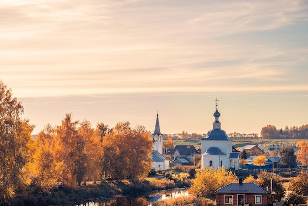 L'antica città di Suzdal in serata