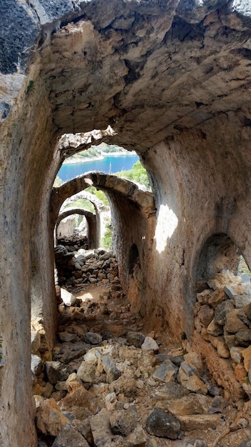 L'antico tunnel conduce al mare