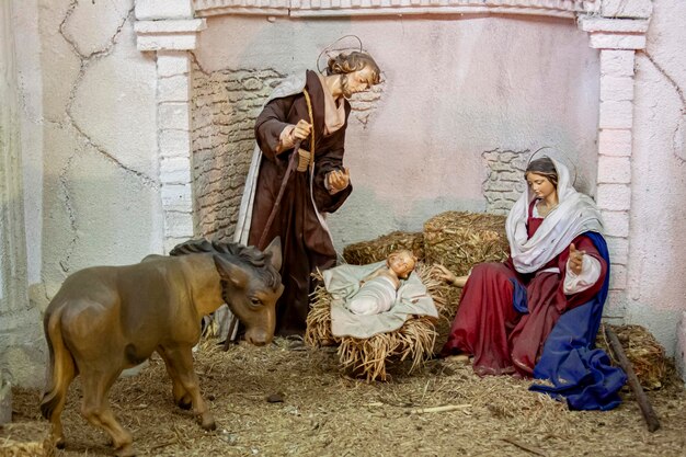 L'approccio alla scena della nascita di Gesù in una scena della natività