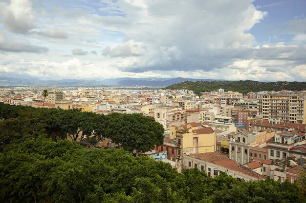 L'area del porto della città di Cagliari ripresa dall'alto dove è ben visibile