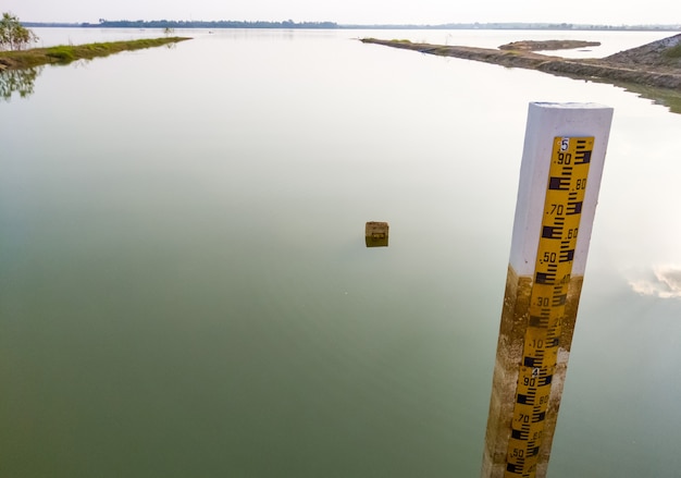 L'indicatore del livello dell'acqua mostra il livello dell'acqua più alto mai conservato in un grande serbatoio