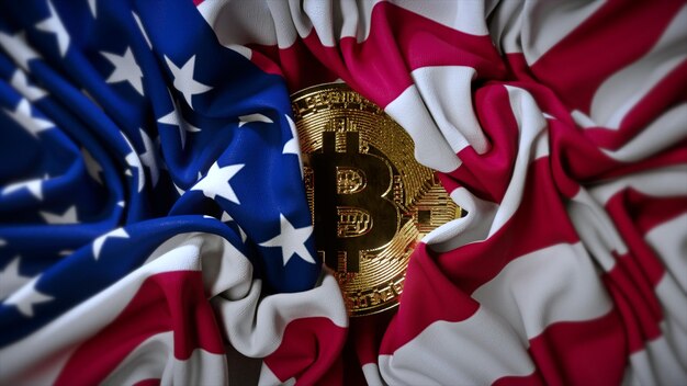 La bandiera americana è dispiegata e Bitcoin apre Moneta d'oro Criptovaluta Mining Tessuto rugoso