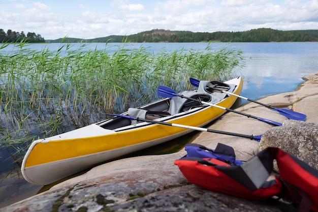 La barca nel paesaggio dei colori