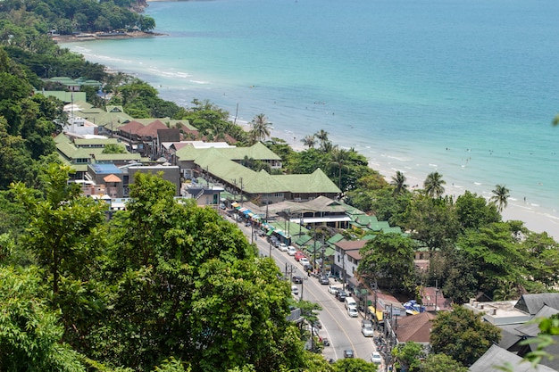 La bellezza di Koh Chang, nella provincia di Trat in estate.