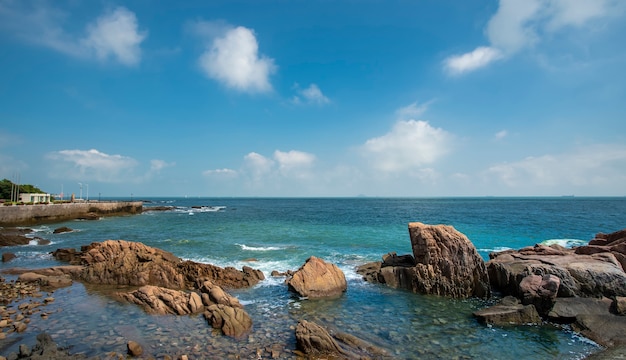 La bellissima costa e il paesaggio architettonico di Qingdao