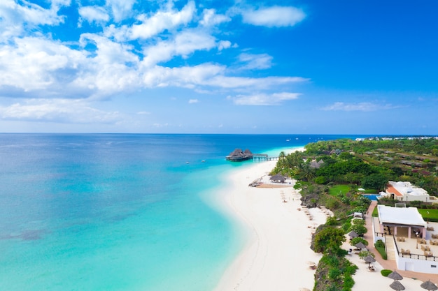 La bellissima vista aerea dell'isola tropicale di Zanzibar.