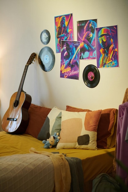 La camera da letto decorata del futuro musicista