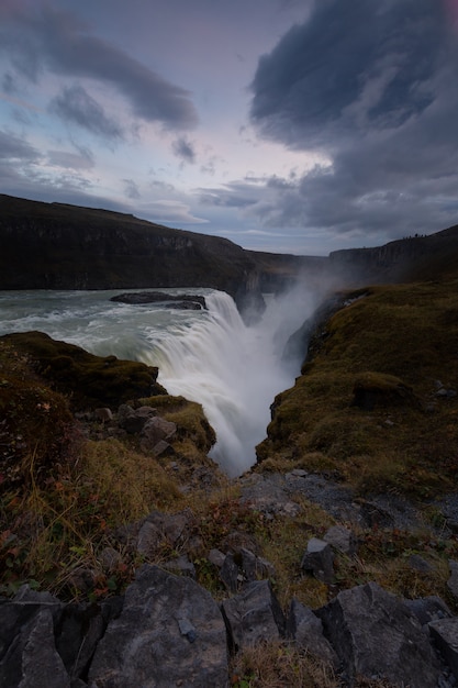 La cascata di Gulfoss, la più famosa e una delle più forti in Islanda.