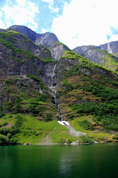 La cascata sul Sognefjord Norvegia