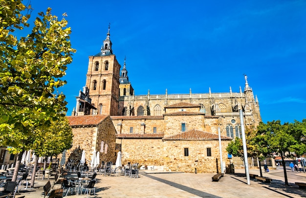 La Cattedrale di Santa Maria di Astorga in Spagna sul Camino de Santiago