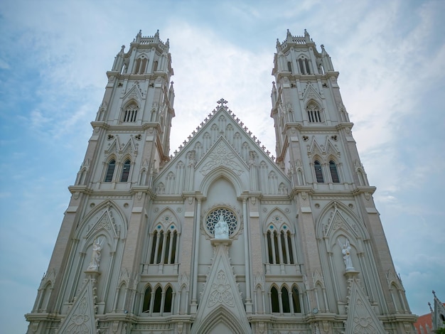 La chiesa di Song Vinh, conosciuta anche come Parish Song Vinh a Phu My, attira i turisti a visitare spiritualmente nei fine settimana a Vung Tau Vietnam La chiesa di Song Vinh ha un edificio simile alla Francia