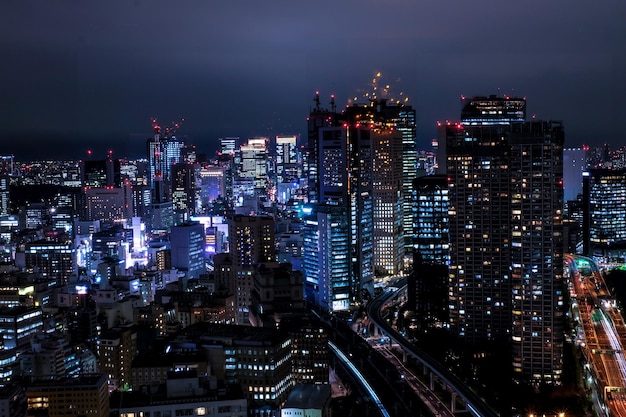 La città di Tokyo di notte