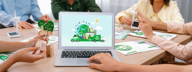 La città verde e la gestione dei rifiuti illustrano la visualizzazione sul portatile