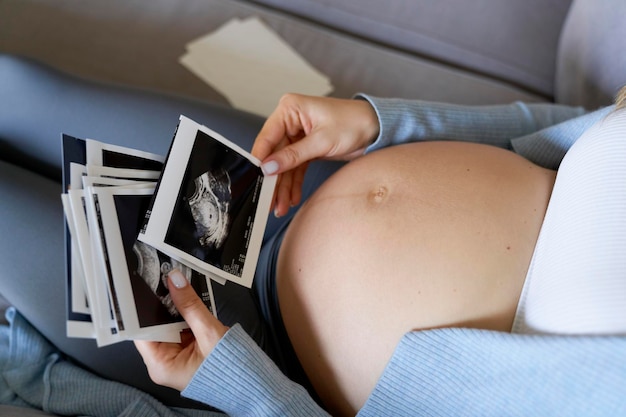 La donna incinta non può aspettare il parto.